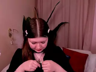 LinetteMono's Live Sex Cam Show