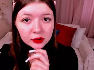 LinetteMono's Live Sex Cam Show