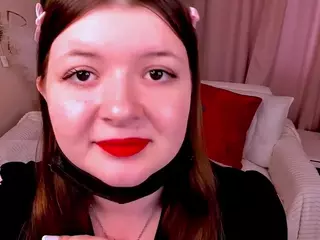 LinetteMono's Live Sex Cam Show