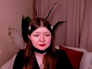 LinetteMono's Live Sex Cam Show