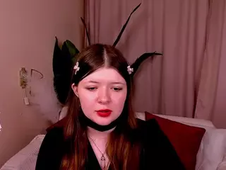 LinetteMono's Live Sex Cam Show