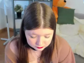 LinetteMono's Live Sex Cam Show