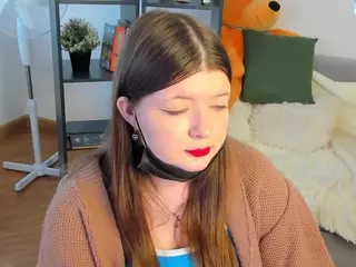 LinetteMono's Live Sex Cam Show