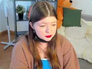 LinetteMono's Live Sex Cam Show