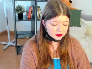 LinetteMono's Live Sex Cam Show
