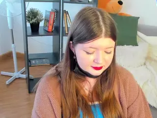 LinetteMono's Live Sex Cam Show