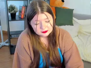 LinetteMono's Live Sex Cam Show