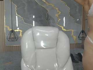 nei-girl Live Webcam on CamSoda