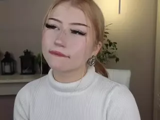 Lucy's Live Sex Cam Show