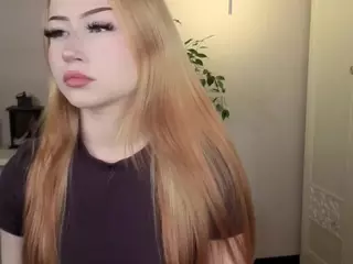 Lucy's Live Sex Cam Show