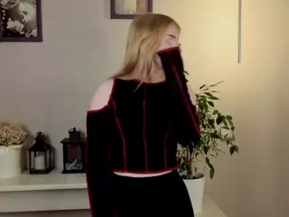 Lucy's Live Sex Cam Show