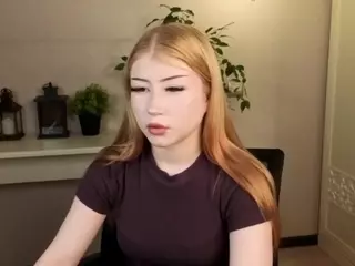 Lucy's Live Sex Cam Show