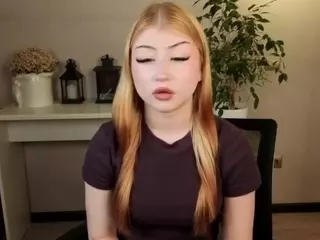 Lucy's Live Sex Cam Show