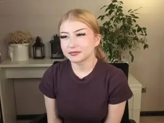 Lucy's Live Sex Cam Show