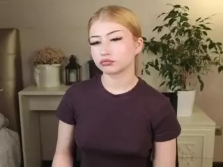 Lucy's Live Sex Cam Show