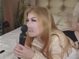 Lucy's Live Sex Cam Show