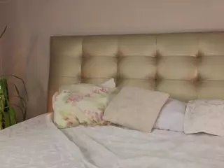 Lucy's Live Sex Cam Show