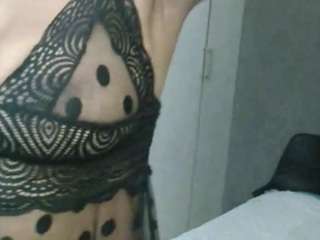 Hotlilya