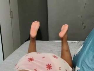 hotlilya webcam model