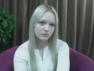 LynetteFountain's Live Sex Cam Show