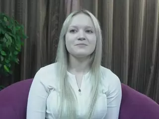 LynetteFountain's Live Sex Cam Show