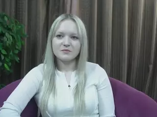 LynetteFountain's Live Sex Cam Show