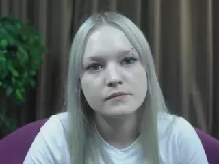 LynetteFountain's Live Sex Cam Show