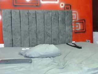 manuelandlaura webcam model