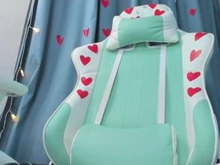 zia-ember from CamSoda