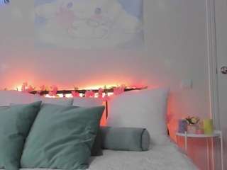 zia-ember's CamSoda show and profile