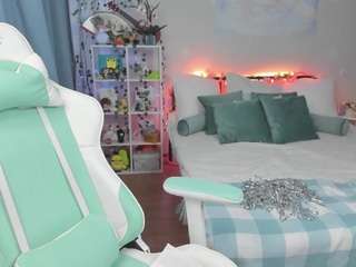 zia-ember live cam profile