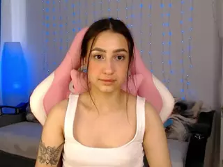 Chloe-Neal's Live Sex Cam Show