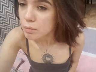 dollybraund webcam