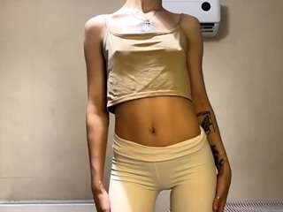 dollybraund Live Webcam on CamSoda