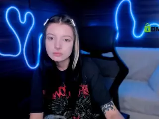 evi-angel's Live Sex Cam Show
