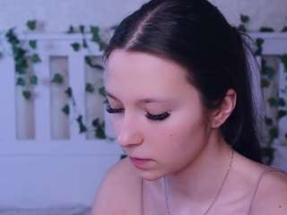 le modèle glennadell est en webcam porno dans un show sur le site camsoda, il possède les tags suivants: ass,black hair,young adult,wet,tittyfuck,teen 18,tattoos,student,striptease,strip,sph,smoking,shaved pussy,orgasm,no drinking,natural,joi,fingering,feet,facial piercings