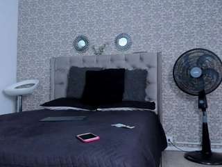 grace-hollis webcam