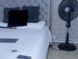 grace-hollis webcam