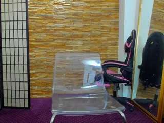 jessybee's CamSoda show and profile