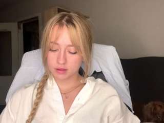 katiebeames webcam model