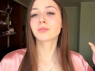 katiecroston's CamSoda show and profile