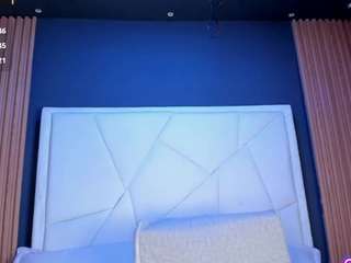  lauroberts chat room