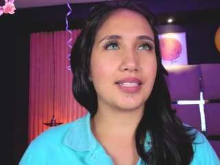 lauroberts live cam profile