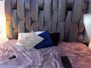 Lorenn-Hill's Live Sex Cam Show