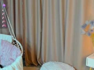 mariellie's CamSoda show and profile