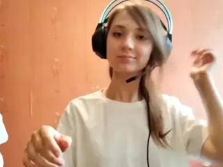 SunnivaAlison's Live Sex Cam Show
