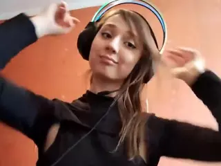 SunnivaAlison's Live Sex Cam Show