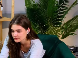 SunnivaGoulder's Live Sex Cam Show