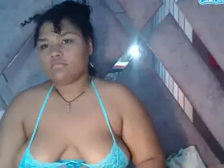 TakeenHott's Live Sex Cam Show