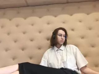 WandaBreed's Live Sex Cam Show